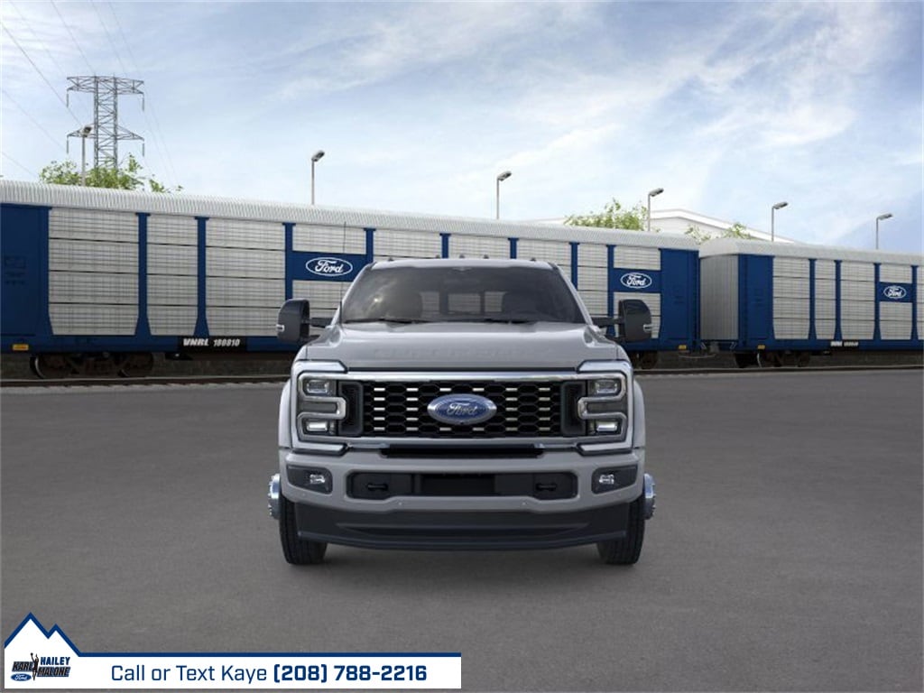 2026 Ford F-450 photo 4