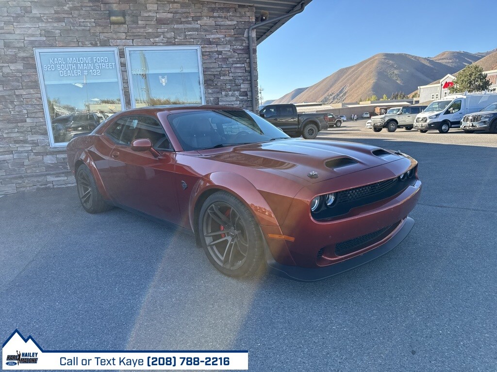 2022 Dodge Challenger SRT8 Hellcat Redeye photo 2