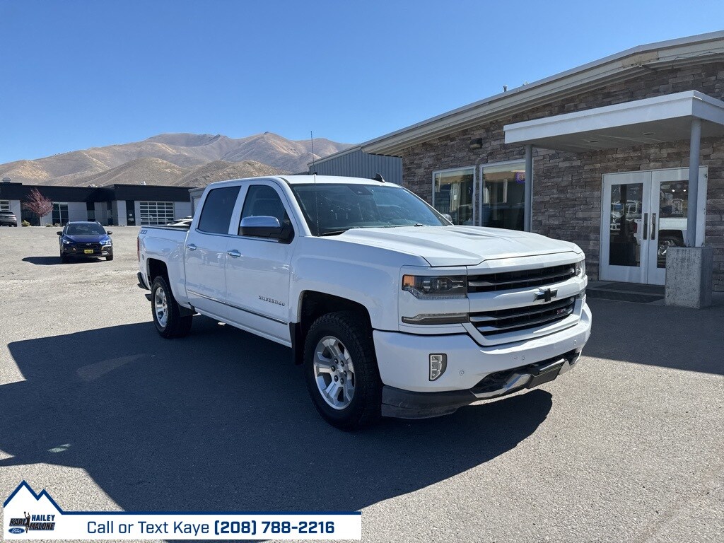 2018 Chevrolet Silverado 1500 LTZ photo 2