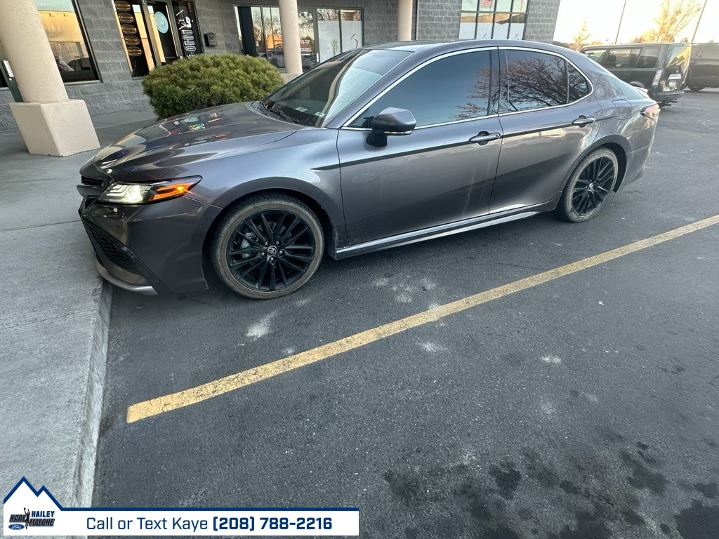 2022 Toyota Camry XSE's photo