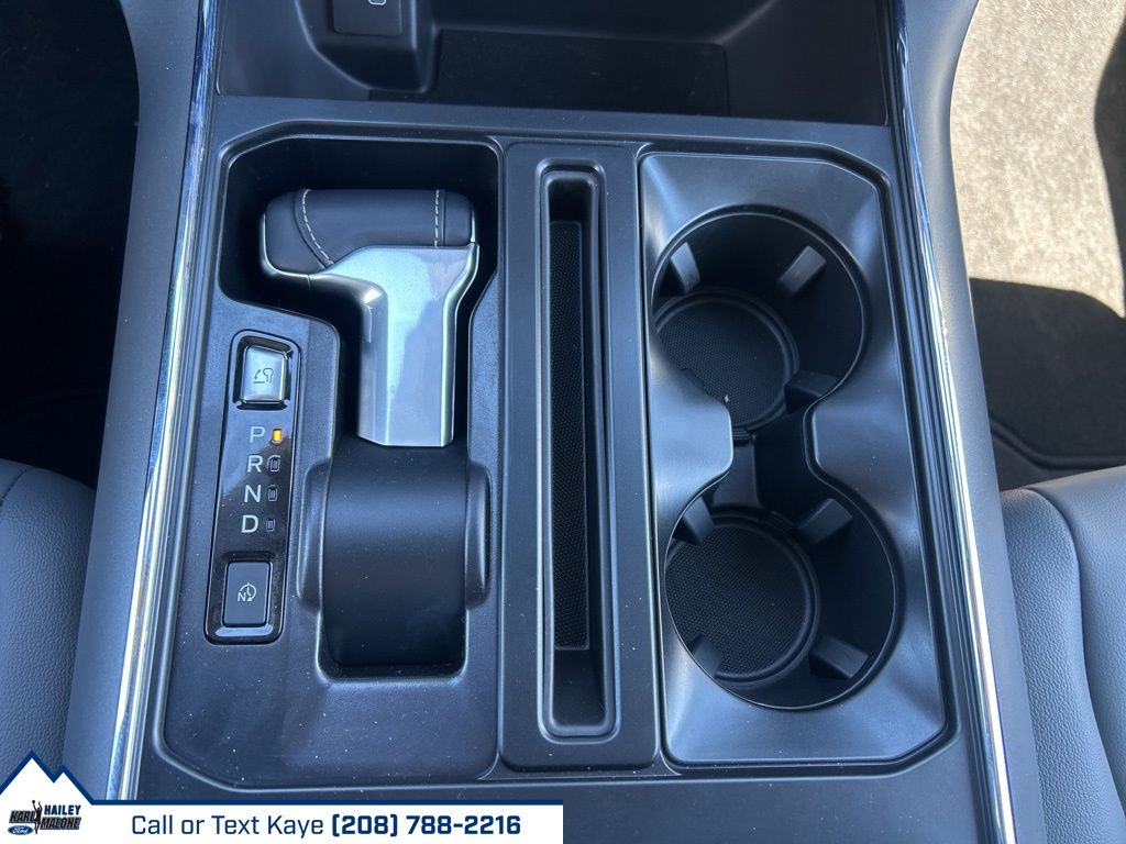 2025 Ford F-150 Lightning Flash - Photo 35