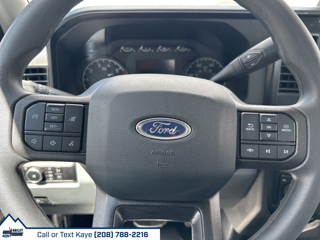 2025 Ford F-350 Super Duty XLT - Photo 16
