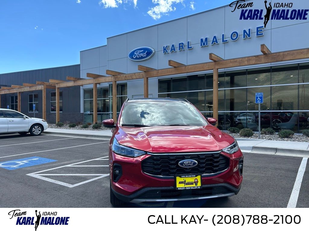 2026 Ford Escape Hybrid