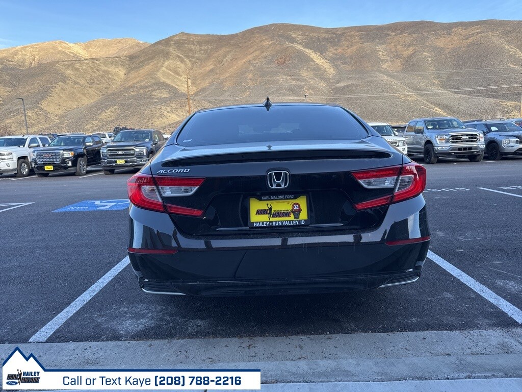 2019 Honda Accord EX photo 2