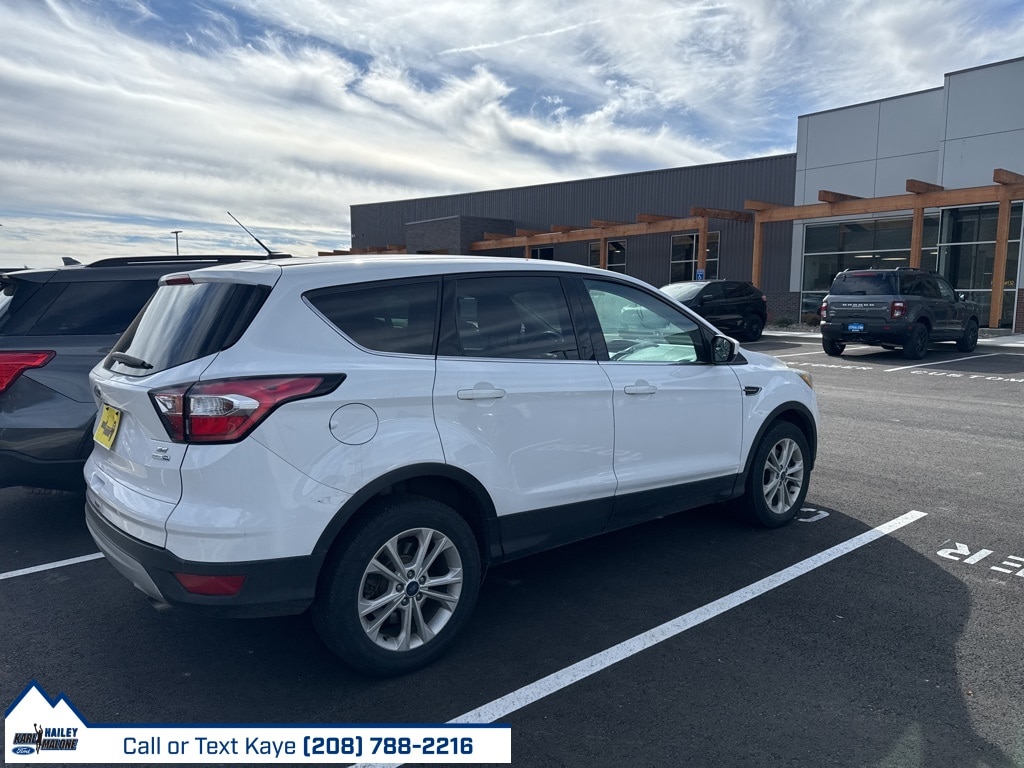 Used 2017 Ford Escape SE SUV