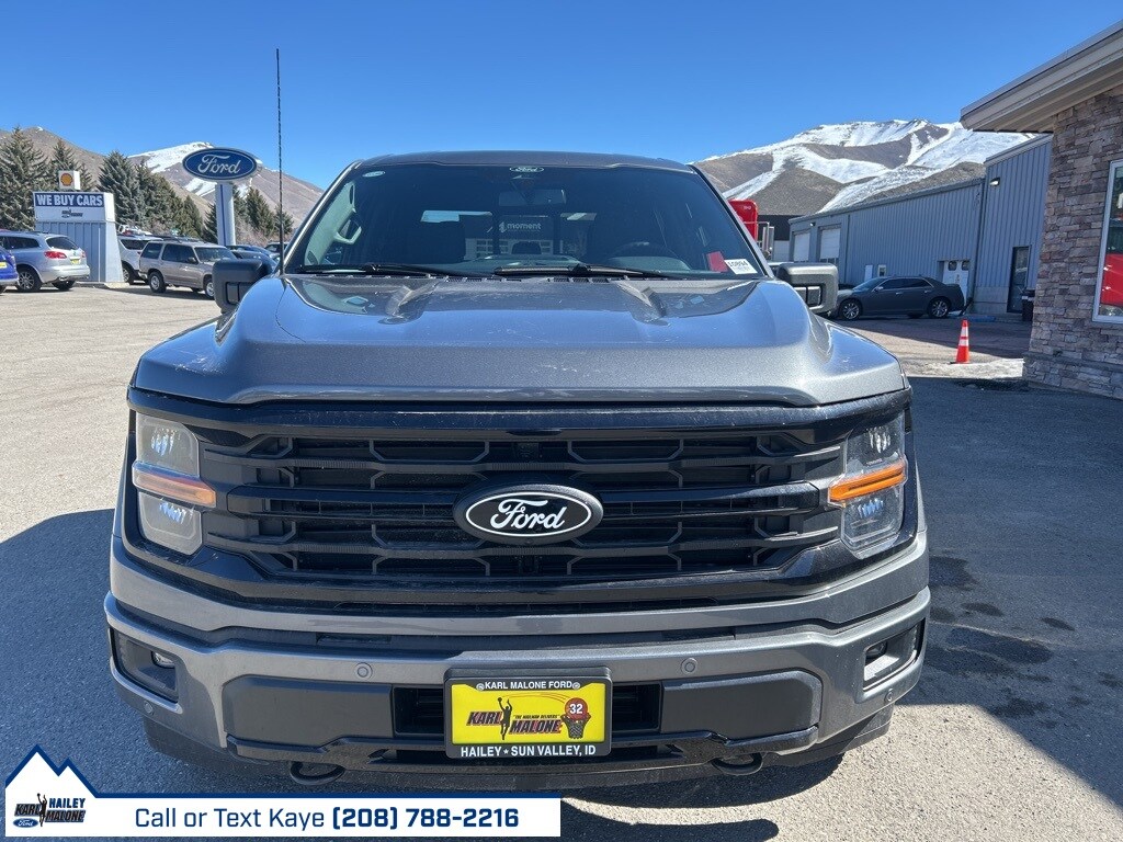2025 Ford F-150 XLT photo 2