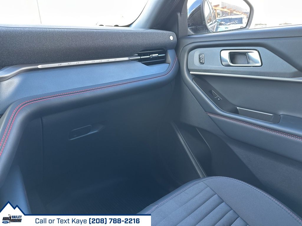 2026 Ford Explorer ST-Line - Photo 28