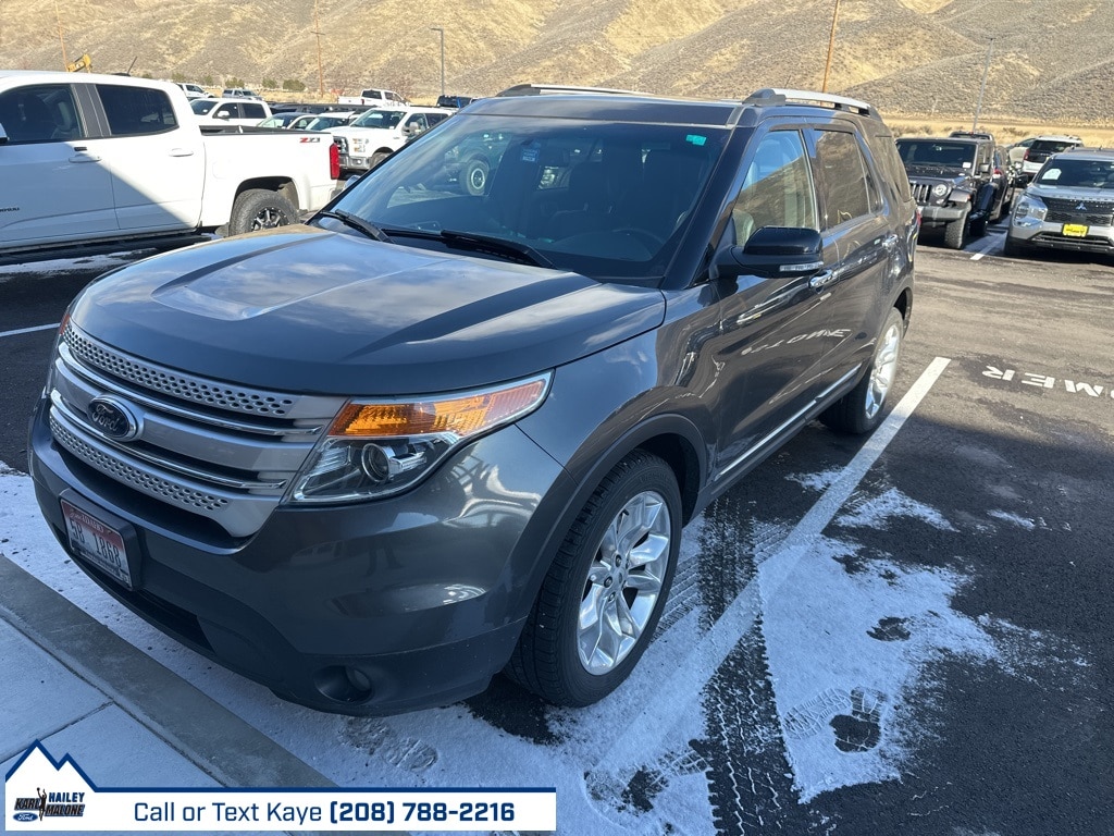 2015 Ford Explorer XLT's photo