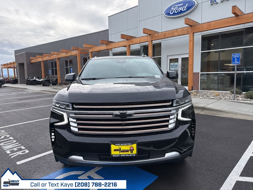 2024 Chevrolet Suburban High Country photo 2