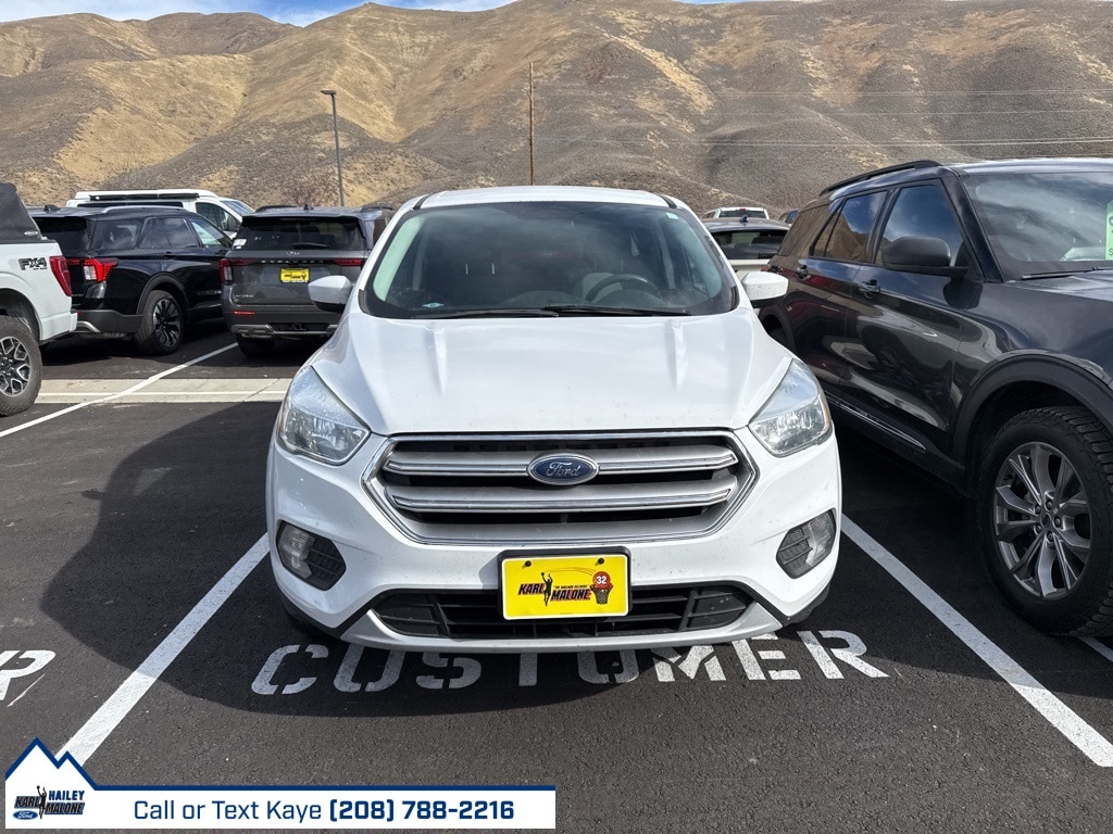 Used 2017 Ford Escape SE SUV