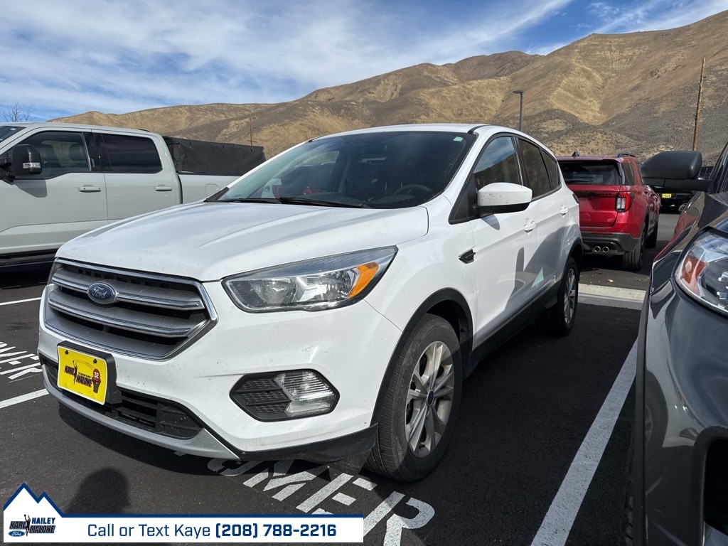 Used 2017 Ford Escape SE SUV