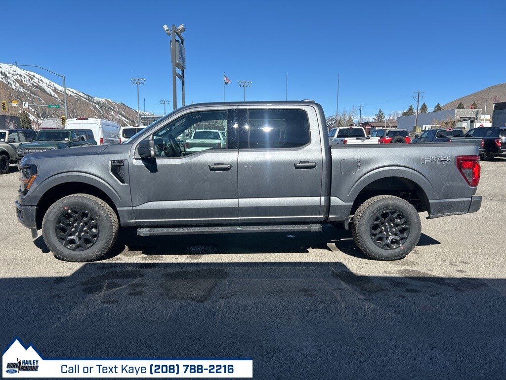2025 Ford F-150 XLT photo 4