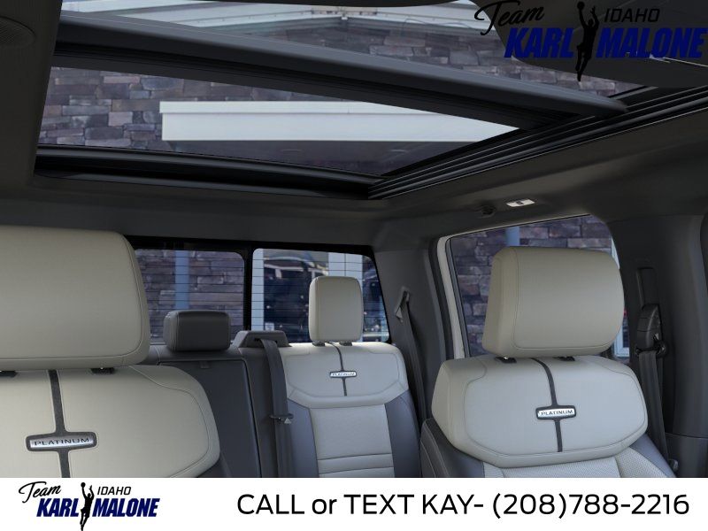2025 Ford F-150 Lightning Platinum - Photo 22