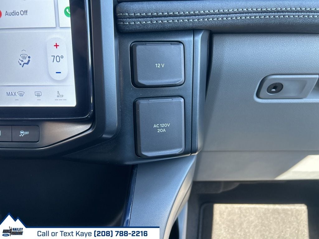 2025 Ford F-150 Lightning Flash - Photo 33
