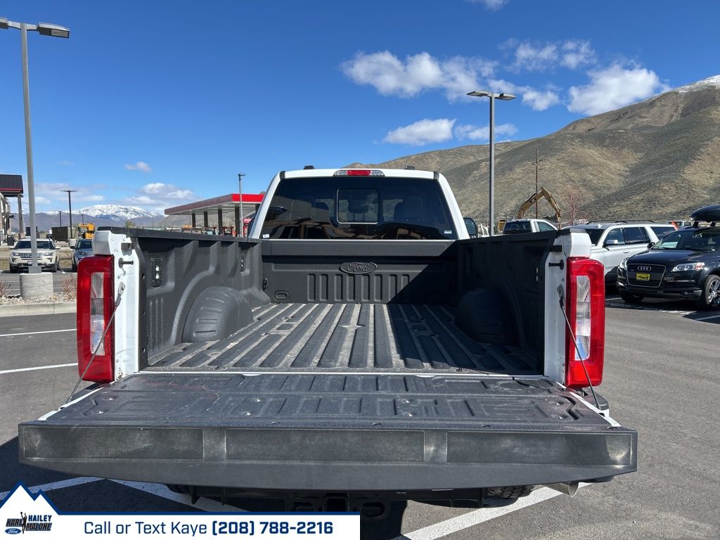 2026 Ford F-350 Super Duty XL - Photo 14