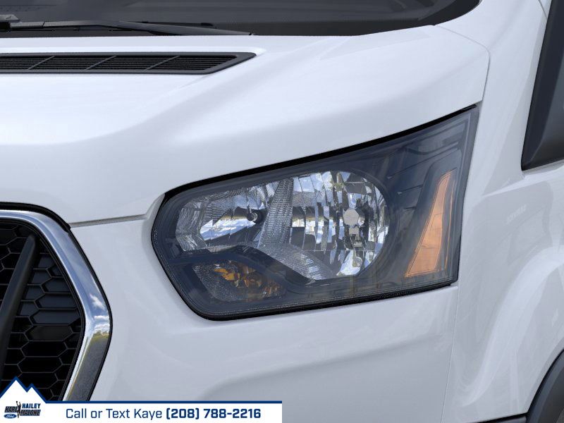 2025 Ford Transit Cutaway Base - Photo 18