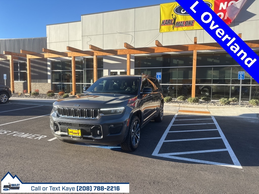 2021 Jeep Grand Cherokee L Overland's photo