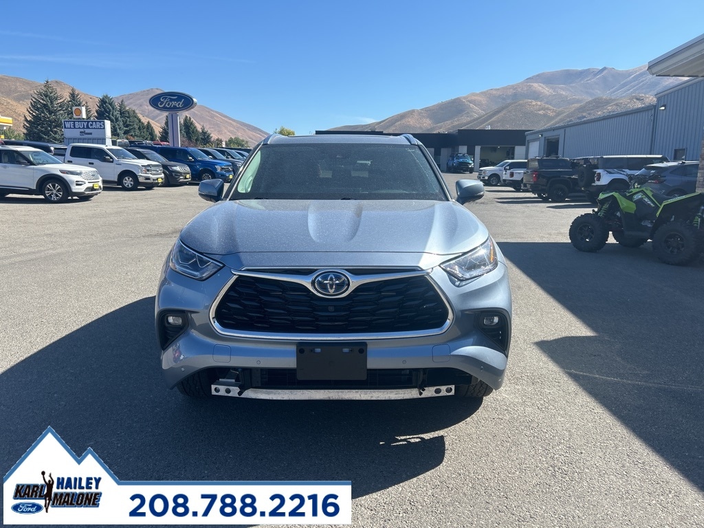 Used 2021 Toyota Highlander Limited with VIN 5TDDBRCH5MS058805 for sale in Hailey, ID