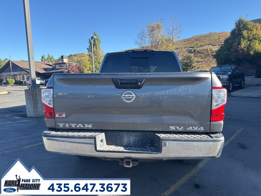 2018 Nissan Titan SV photo 4