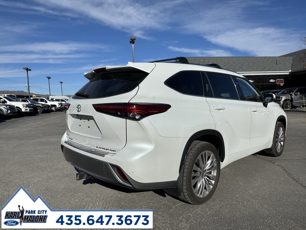 Used 2022 Toyota Highlander Platinum SUV