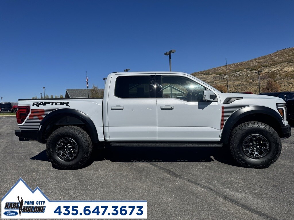 2025 Ford F-150 Raptor photo 2
