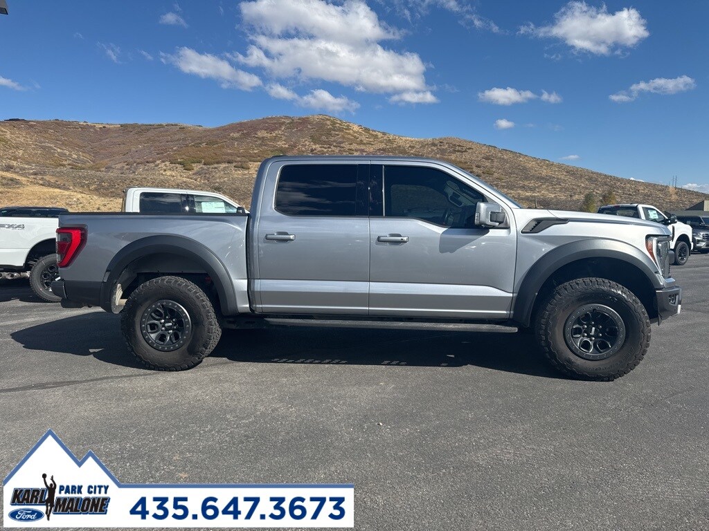 2022 Ford F-150 Raptor photo 2