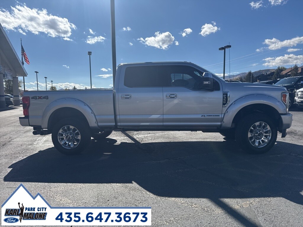 2017 Ford F-350 Platinum photo 2