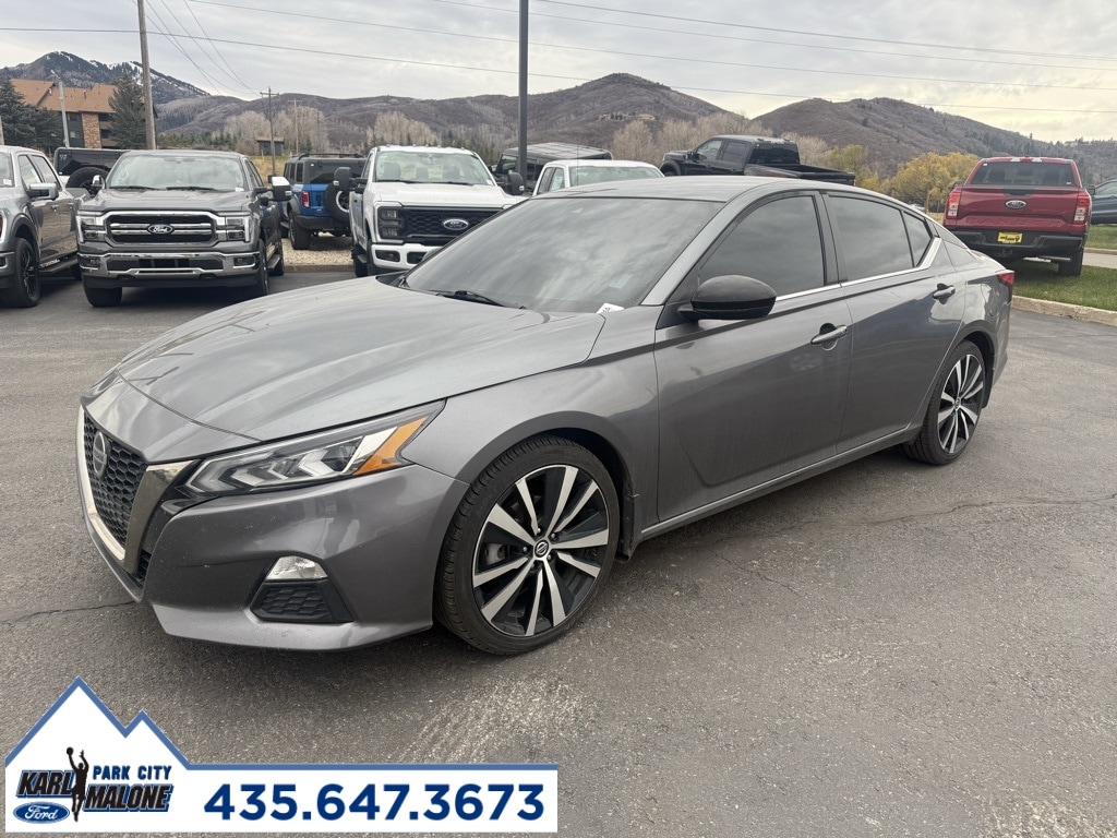 Used 2022 Nissan Altima 2.5 SR Sedan