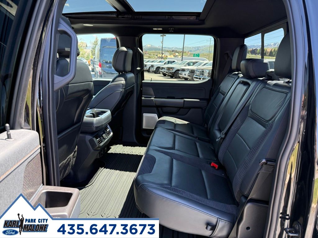 2023 Ford F-150 Raptor - Photo 27