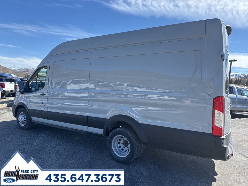 2024 Ford Transit photo 3