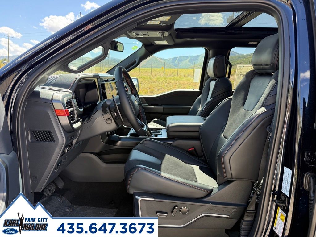 2025 Ford F-150 Raptor - Photo 13
