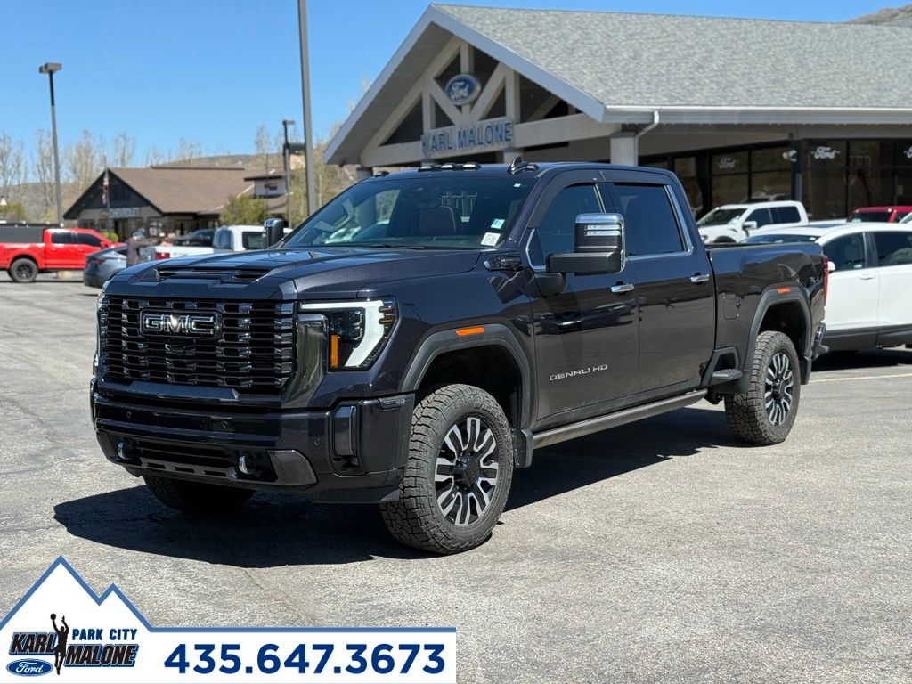 2024 GMC Sierra Denali Ultimate 4WD Crew Cab Long Box SR's photo