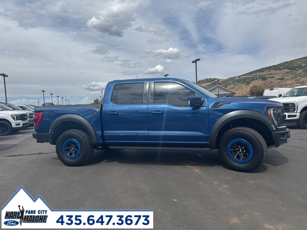 2022 Ford F-150 Raptor photo 2