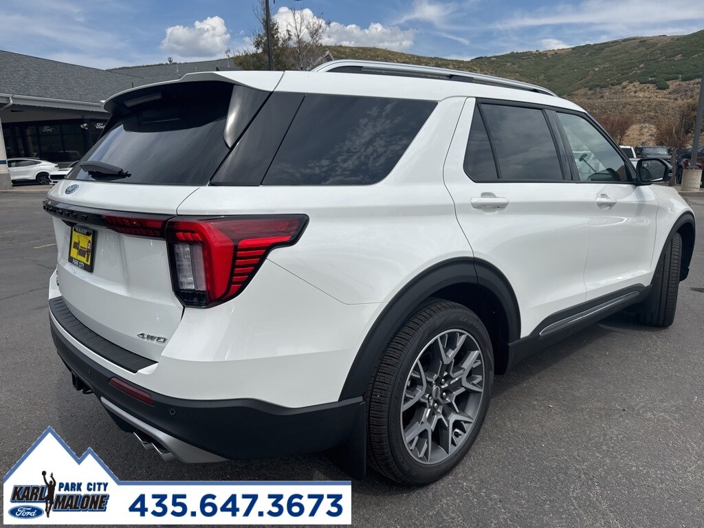 2025 Ford Explorer Platinum photo 3
