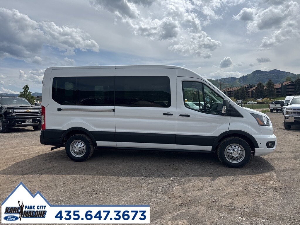 2025 Ford Transit photo 4