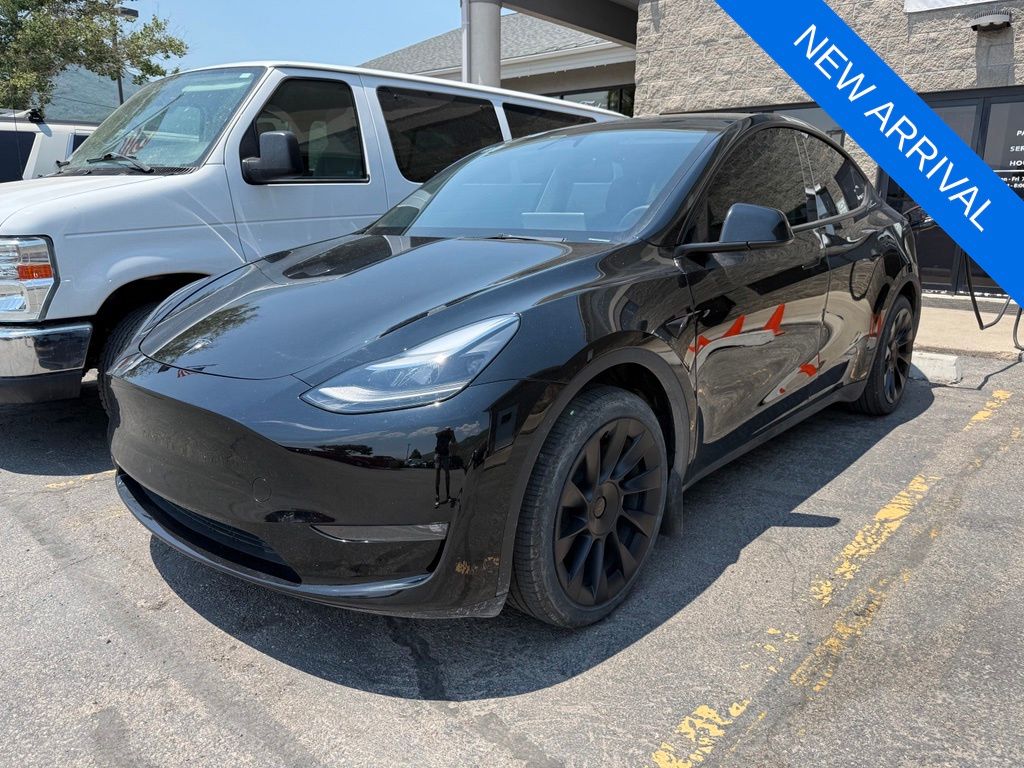 2023 Tesla Model Y Long Range Dual Motor All-Wheel Drive's photo