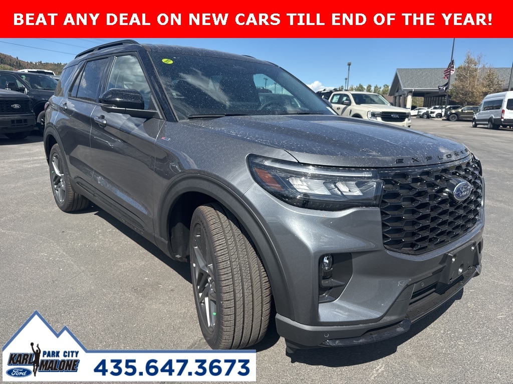 2025 Ford Explorer ST-LINE's photo