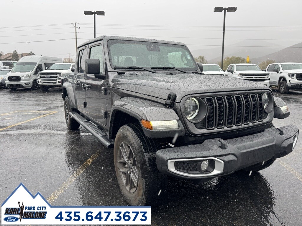 Used 2024 Jeep Gladiator Sport Truck