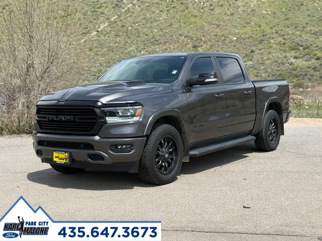 2022 RAM 1500 Laramie 4x4 Crew Cab 5'7's photo