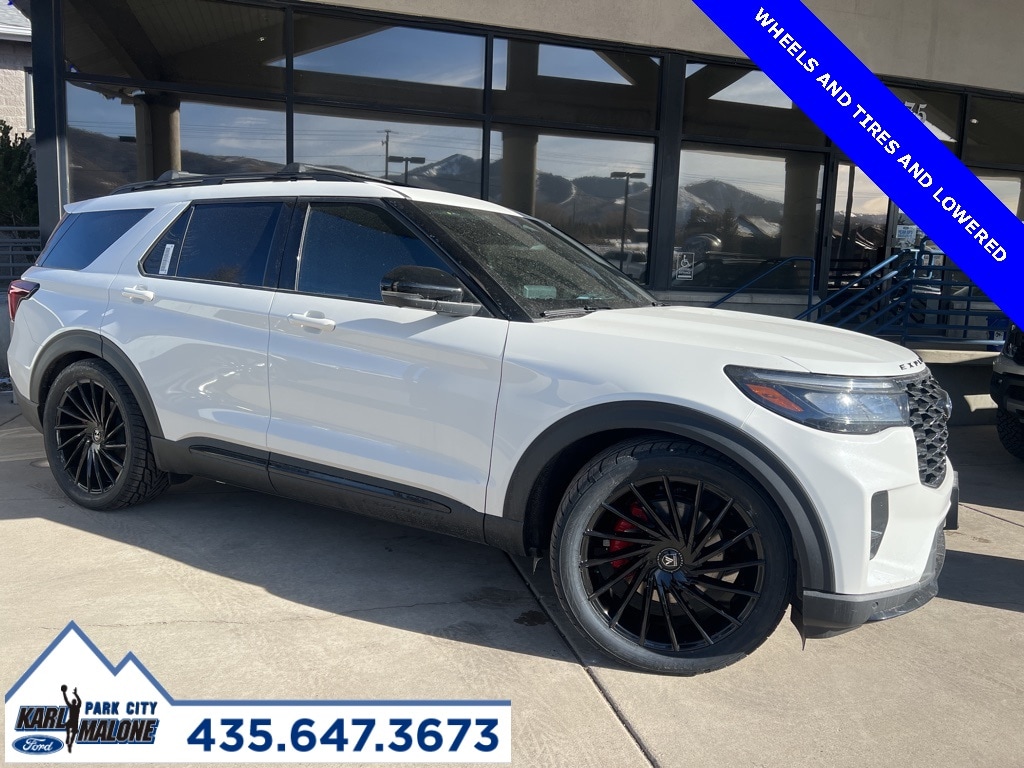 2026 Ford Explorer ST's photo