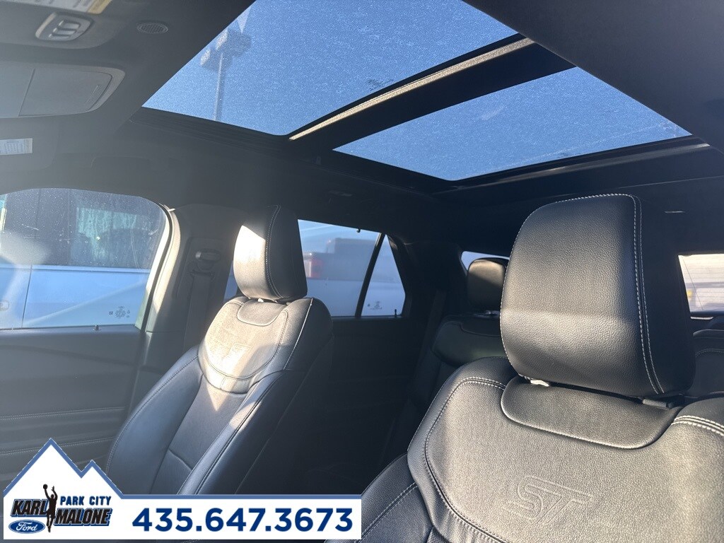 2020 Ford Explorer ST photo 2