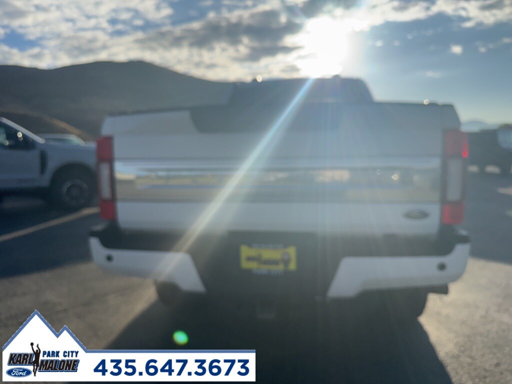 2021 Ford F-350 photo 3