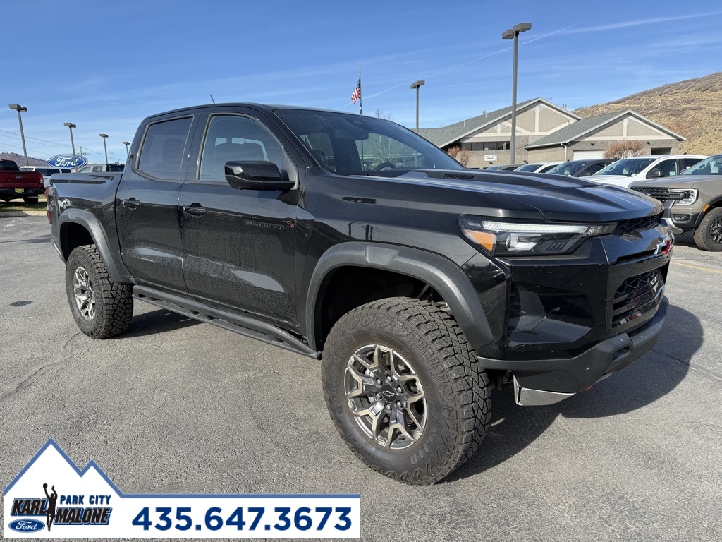 2025 Chevrolet Colorado ZR2's photo