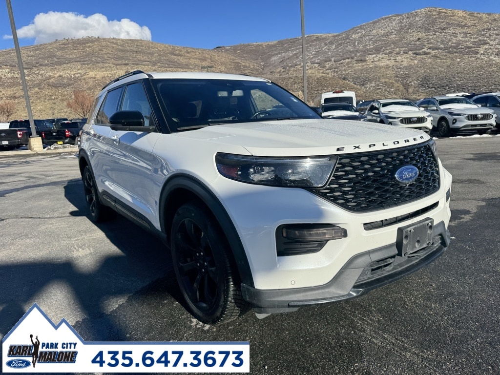 2020 Ford Explorer ST's photo
