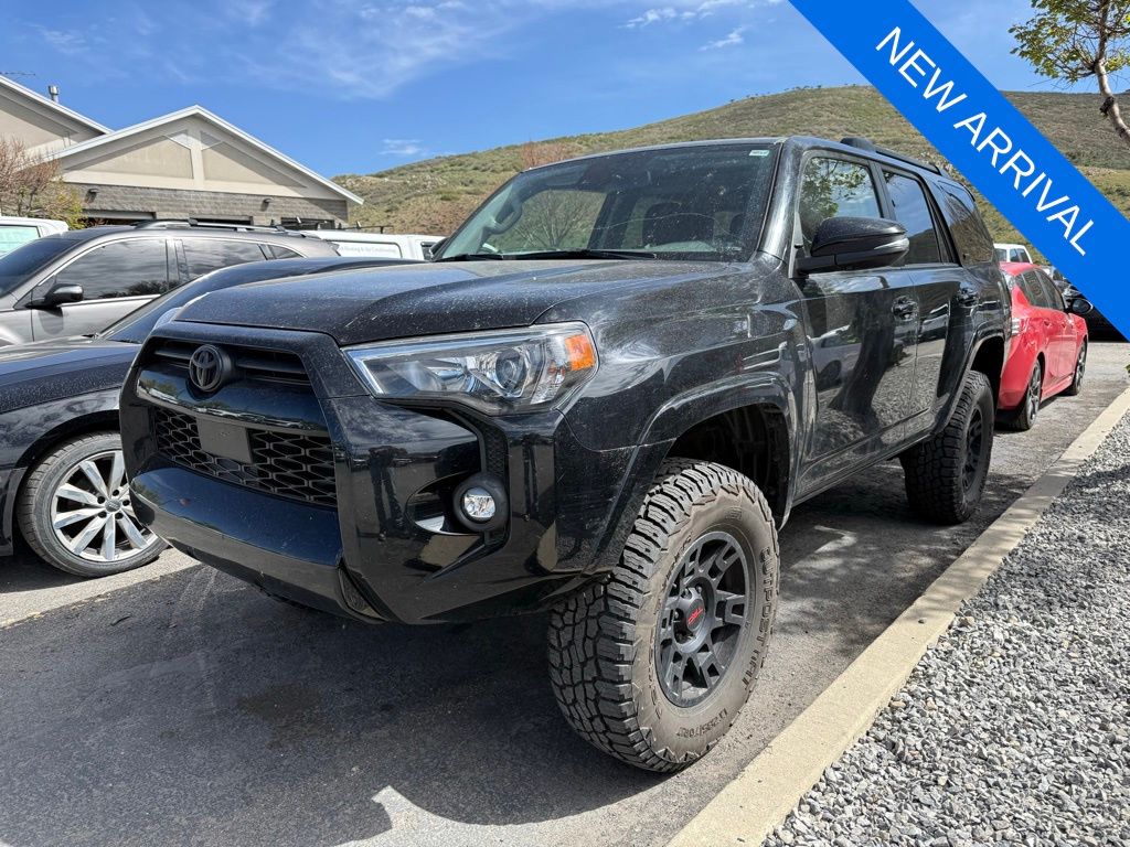 2023 Toyota 4Runner SR5 Premium 4WD V6's photo