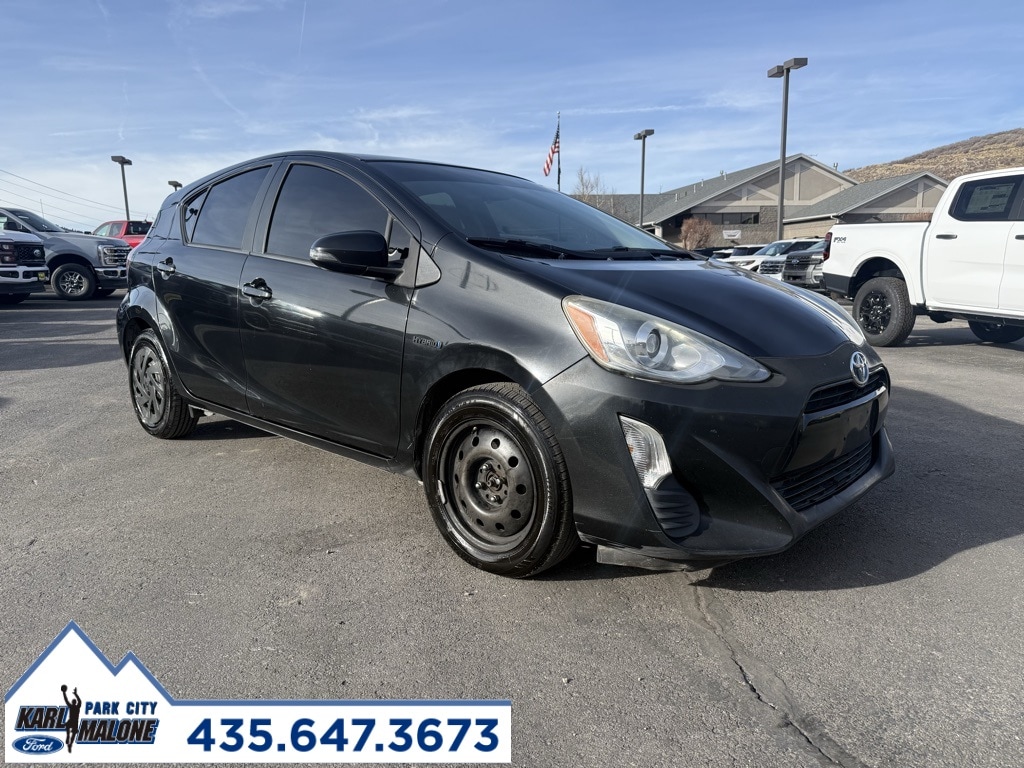 2016 Toyota Prius c Two