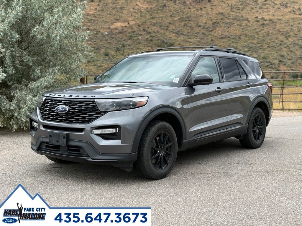 2022 Ford Explorer SUV 