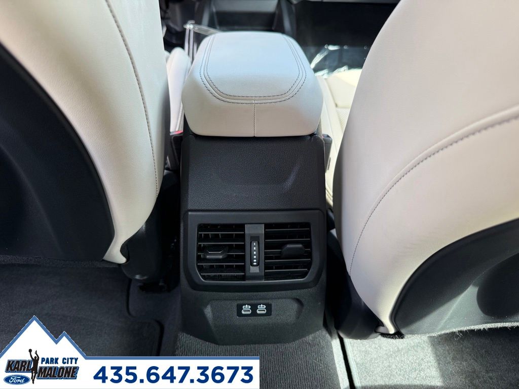 2025 BMW 2 Series 228 - Photo 28