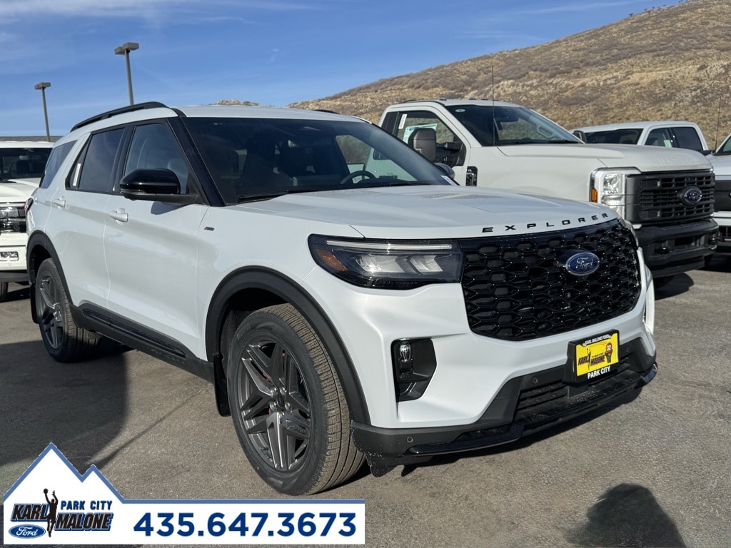 2026 Ford Explorer ST-LINE's photo