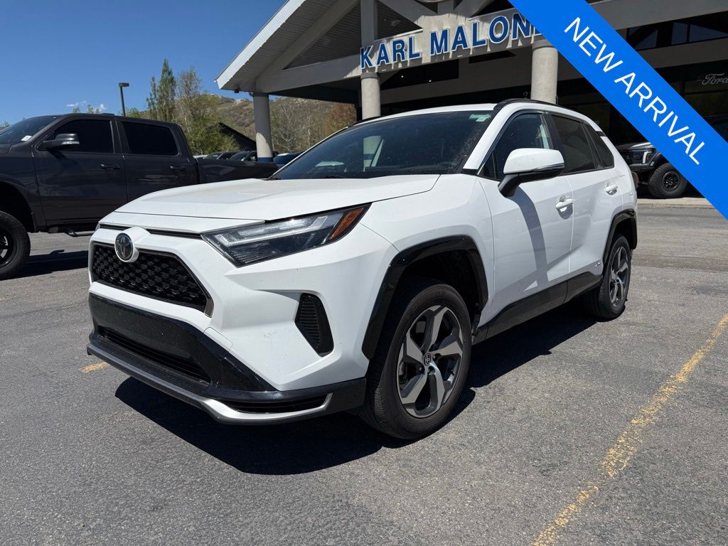 2025 Toyota RAV4 Plug-in Hybrid SE AWD's photo